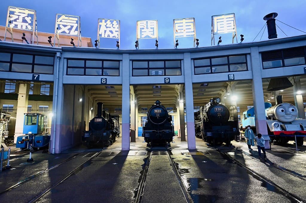 京都鉄道博物館の蒸気機関車庫